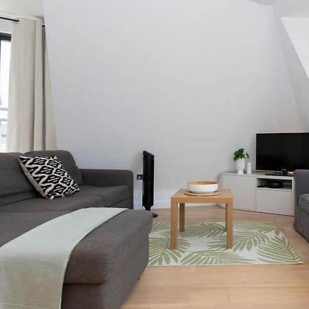 Stunning 3 Bedroom Penthouse With Terrace And Lift Лондон Экстерьер фото