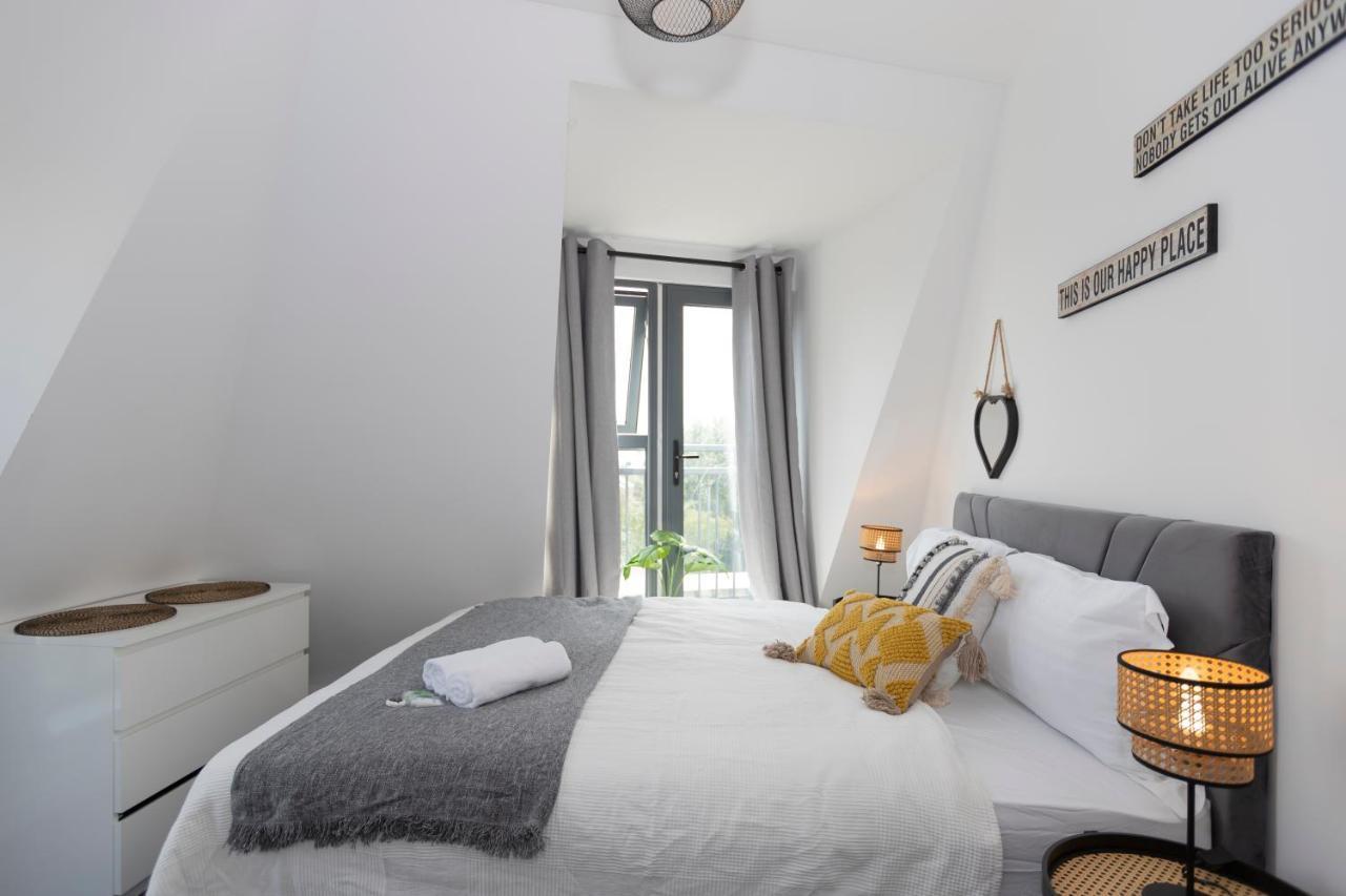 Stunning 3 Bedroom Penthouse With Terrace And Lift Лондон Экстерьер фото